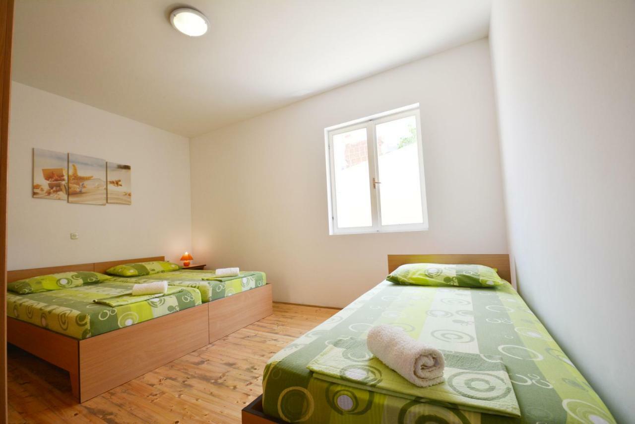 Apartments Barbati Kustići Extérieur photo